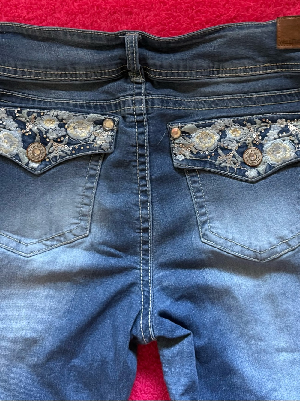 Wallflower Embroidered Back Pocket Skinny Jeans - Dark Blue